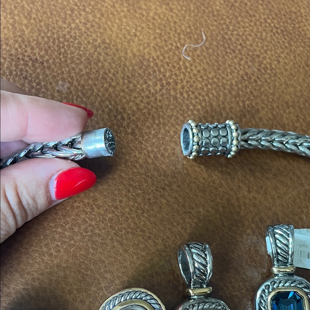 Necklace - Picture 2 of 4